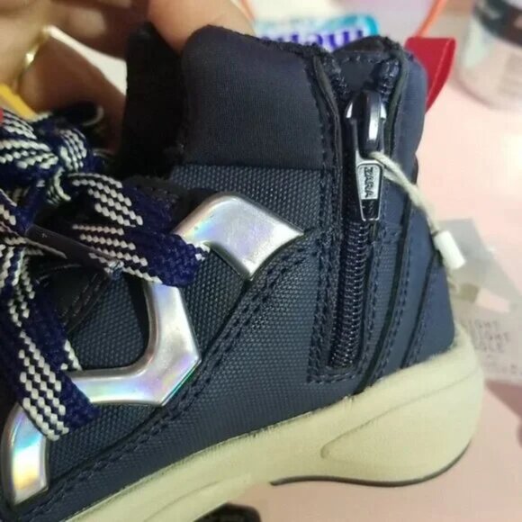 Nwt little boy hightop boots lightweight say size 9 runs small - Picture 5 of 8